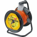 Силовой удлинитель Navigator серии NPE предназначен для подключения к электрической сети переменного тока напряжением 230 В и частотой 50 Гц электрических приборов и оборудования. Идеально подходит для подключения строительных, садовых и монтажных инструментов, обеспечивают мобильность на расстоянии до 50 м от стационарной розетки. Незаменим на стройке, садовом участке, съемочной площадке, в парках с аттракционами и т. п. Устойчивая стальная рама c прорезиненной эргономичной ручкой для переноски. Пластиковая катушка из полипропилена с рукояткой для сматывания кабеля. Прочный и гибкий ПВС провод ГОСТ 7399-97. Литая неразборная вилка для безопасного соединения. Степень защиты IP44. Выносная прорезиненная розетка с защитной крышкой (для провода с заземлением). Фиксатор для крепления провода на катушке. Максимальная нагрузка в размотанном/смотанном виде 2200/1100 Вт. Срок службы 10 лет. Силовой удлинитель Navigator серии NPE предназначен для подключения к электрической сети переменного тока напряжением 230 В и частотой 50 Гц электрических приборов и оборудования. Идеально подходит для подключения строительных, садовых и монтажных инструментов, обеспечивают мобильность на расстоянии до 50 м от стационарной розетки. Незаменим на стройке, садовом участке, съемочной площадке, в парках с аттракционами и т. п. Устойчивая стальная рама c прорезиненной эргономичной ручкой для переноски. Пластиковая катушка из полипропилена с рукояткой для сматывания кабеля. Прочный и гибкий ПВС провод ГОСТ 7399-97. Литая неразборная вилка для безопасного соединения. Степень защиты IP44. Выносная прорезиненная розетка с защитной крышкой (для провода с заземлением). Фиксатор для крепления провода на катушке. Максимальная нагрузка в размотанном/смотанном виде 2200/1100 Вт. Срок службы 10 лет.