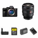 Беззеркальная камера Sony a7R V Mirrorless Camera with 50mm f/1.4 Lens and Беззеркальная камера Sony a7R V Mirrorless Camera with 50mm f/1.4 Lens and