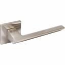 Ручка на квадратной накладке. Материал ручек — алюминиевый сплав, накладки — цинковый сплав. Многослойное гальваническое покрытие. Комплектуются винтовыми стяжками и шурупами. Длина разрезного квадрата - 100 мм. Для дверей, толщиной 34-45 мм. Ручка на квадратной накладке. Материал ручек — алюминиевый сплав, накладки — цинковый сплав. Многослойное гальваническое покрытие. Комплектуются винтовыми стяжками и шурупами. Длина разрезного квадрата - 100 мм. Для дверей, толщиной 34-45 мм.