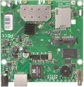 MikroTik RouterBOARD RB912UAG-2HPnD - Материнская плата, 600MHz CPU, 64MB RAM, 1xGigabit Ethernet, onboard 1000mW 2.4GHz wireless, miniPCI-express, USB, SIM slot, RouterOS L4 MikroTik RouterBOARD RB912UAG-2HPnD - Материнская плата, 600MHz CPU, 64MB RAM, 1xGigabit Ethernet, onboard 1000mW 2.4GHz wireless, miniPCI-express, USB, SIM slot, RouterOS L4