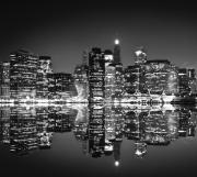 Фотообои флизелиновые Московская обойная фабрика "Ночной город", 300 х 270 см Фотообои флизелиновые Московская обойная фабрика "Ночной город", 300 х 270 см