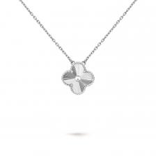 Кулон Van Cleef & Arpels Vintage Alhambra, 18-ct белое золото Кулон Van Cleef & Arpels Vintage Alhambra, 18-ct белое золото