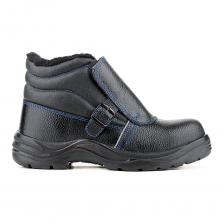 Подкладка и вкладная стелька изготовлены из искусственного меха.Ботинки имеют защитный клапан из кожи, препятствующий попаданию искр.Светоотражающие элементы повышают видимость работников в темное время суток и на неосвещенной территории.Подошва- двухслойная, маслобензостойкая, литьевого метода крепления.Промежуточный слой изготовлен из ПУ с внутренней амортизирующей вставкой в пяточной части подошвы, способной гасить ударные нагрузки при ходьбе.Ходовой слой- износостойкая термостойкая нитрильная резина, способная защитить стопу от кратковременного контакта подошвы с нагретой поверхностью до 300°С.Металлический подносок обеспечивает защиту пальцев стопы от механических повреждений ударной прочностью до 200Дж. Подкладка и вкладная стелька изготовлены из искусственного меха.Ботинки имеют защитный клапан из кожи, препятствующий попаданию искр.Светоотражающие элементы повышают видимость работников в темное время суток и на неосвещенной территории.Подошва- двухслойная, маслобензостойкая, литьевого метода крепления.Промежуточный слой изготовлен из ПУ с внутренней амортизирующей вставкой в пяточной части подошвы, способной гасить ударные нагрузки при ходьбе.Ходовой слой- износостойкая термостойкая нитрильная резина, способная защитить стопу от кратковременного контакта подошвы с нагретой поверхностью до 300°С.Металлический подносок обеспечивает защиту пальцев стопы от механических повреждений ударной прочностью до 200Дж.