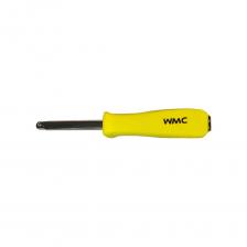 Рукоятка для головок с посадочным квадратом 1/4", от бренда WMC TOOLS. Стержень с четырехгранником на конце изготовлен из хромованадиевой стали, что обеспечивает прочность и долгий срок службы инструмента. Защита от коррозии: рукоятка-удлинитель защищена хромированием, что обеспечивает ей устойчивость к коррозии и повышает ее долговечность. Рукоять из пластика обеспечивает надежный захват и комфортное использование. Является вспомогательным инструментом для выполнения крепежных работ совместно с обычными торцевыми головками или со вставками-битами, применяется для работы с различного рода соединениями и торцевыми головками. Применяется для работы с головками, битами-вставками различного профиля, тем самым может выполнять функцию универсальной отвертки, а также удлинителя. Рукоятка для головок с посадочным квадратом 1/4", от бренда WMC TOOLS. Стержень с четырехгранником на конце изготовлен из хромованадиевой стали, что обеспечивает прочность и долгий срок службы инструмента. Защита от коррозии: рукоятка-удлинитель защищена хромированием, что обеспечивает ей устойчивость к коррозии и повышает ее долговечность. Рукоять из пластика обеспечивает надежный захват и комфортное использование. Является вспомогательным инструментом для выполнения крепежных работ совместно с обычными торцевыми головками или со вставками-битами, применяется для работы с различного рода соединениями и торцевыми головками. Применяется для работы с головками, битами-вставками различного профиля, тем самым может выполнять функцию универсальной отвертки, а также удлинителя.