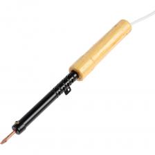 Паяльник "ТУНДРА" - это компактный инструмент с клиновидным жалом диаметром 3.5 мм, мощностью 25 Вт и деревянной рукояткой. Питание осуществляется от сети с напряжением 220 В. Паяльник "ТУНДРА" - это компактный инструмент с клиновидным жалом диаметром 3.5 мм, мощностью 25 Вт и деревянной рукояткой. Питание осуществляется от сети с напряжением 220 В.