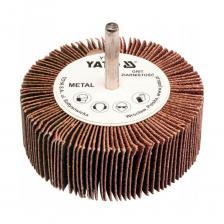 Круг шлифовальный лепестковый со шпинделем Р40, 80x40x6 мм YATO YT-83381 применяется совместно с дрелями или прямыми шлифовальными машинами. Навесной лепестковый круг, предназначен для шлифования металла, дерева, пластика и других материалов. Рабочим абразивным элементом являются листы абразивной ткани, неразъемно закрепленные на стальной оправке. Внимание, изображение товара может отличаться от реального! Верные параметры указаны в технических характеристиках товара. Круг шлифовальный лепестковый со шпинделем Р40, 80x40x6 мм YATO YT-83381 применяется совместно с дрелями или прямыми шлифовальными машинами. Навесной лепестковый круг, предназначен для шлифования металла, дерева, пластика и других материалов. Рабочим абразивным элементом являются листы абразивной ткани, неразъемно закрепленные на стальной оправке. Внимание, изображение товара может отличаться от реального! Верные параметры указаны в технических характеристиках товара.