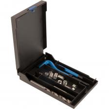 Данный набор, состоящий из специальных инструментов, разработан для восстановления повреждённых резьбовых соединений. Комплектация включает сверло, вороток, боек, метчик STI и резьбовые вставки различных размеров, изготовленные из нержавеющей стали.Этот набор позволяет восстановить резьбу с исходными параметрами, увеличивает прочность исходной резьбы и дает возможность использовать поврежденные детали без необходимости их замены. Режущий инструмент изготовлен из высококачественной стали HSS, что обеспечивает долгий срок службы и отличные результаты работы. Представленный в комплекте вспомогательный инструмент изготовлен из качественной инструментальной стали, обеспечивает надежное и удобное использование всего набора.Диаметр внутренней резьбы: UNC 5/16"Шаг внутренней резьбы: 18 TPIВнешняя резьба: специализированная STI UNC 5/16"-18Направление резьбы: ПраваяИнструкция по применению: 1. Используя сверло из комплекта, высверлите отверстие в поврежденной резьбе; 2. Нарежьте резьбу в высверленном отверстии, используя метчик STI из комплекта (метчикодержатель в комплект не входит); 3. Установите резьбовую вставку из набора при помощи воротка, направив хвостовик вниз и зажав вставку в прорезь на воротке; 4. При помощи выколотки из комплекта, выбейте хвостовик на установленной вставке. Данный набор, состоящий из специальных инструментов, разработан для восстановления повреждённых резьбовых соединений. Комплектация включает сверло, вороток, боек, метчик STI и резьбовые вставки различных размеров, изготовленные из нержавеющей стали.Этот набор позволяет восстановить резьбу с исходными параметрами, увеличивает прочность исходной резьбы и дает возможность использовать поврежденные детали без необходимости их замены. Режущий инструмент изготовлен из высококачественной стали HSS, что обеспечивает долгий срок службы и отличные результаты работы. Представленный в комплекте вспомогательный инструмент изготовлен из качественной инструментальной стали, обеспечивает надежное и удобное использование всего набора.Диаметр внутренней резьбы: UNC 5/16"Шаг внутренней резьбы: 18 TPIВнешняя резьба: специализированная STI UNC 5/16"-18Направление резьбы: ПраваяИнструкция по применению: 1. Используя сверло из комплекта, высверлите отверстие в поврежденной резьбе; 2. Нарежьте резьбу в высверленном отверстии, используя метчик STI из комплекта (метчикодержатель в комплект не входит); 3. Установите резьбовую вставку из набора при помощи воротка, направив хвостовик вниз и зажав вставку в прорезь на воротке; 4. При помощи выколотки из комплекта, выбейте хвостовик на установленной вставке.