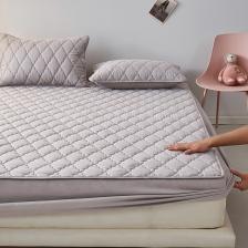 Водонепроницаемый стеганый наматрасник Dreamreal из полиэстера/хлопка Водонепроницаемый стеганый наматрасник Dreamreal из полиэстера/хлопка