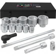 Набор из 15 предметов от Rockforce — идеальный выбор для СТО, автосервисов и мастеров, работающих с крупной техникой, автобусами и грузовыми автомобилями.Преимущества:Превосходный материал: все головки изготовлены из прочной хромованадиевой стали, устойчивой к коррозии и высоким нагрузкам.Максимальная комплектация: 10 ключевых размеров торцевых головок (от 36 до 80 мм), два удлинителя, мощная трещотка и переходник обеспечивают готовность к любым задачам.Удобство в работе: длина трещотки 600 мм и удлинителей (200 и 400 мм) позволяет легко справляться даже с заклинившими и ржавыми крепёжами.Надёжное хранение: прочный металлический кейс помогает держать всё в порядке и быстро находить нужный элемент. Набор из 15 предметов от Rockforce — идеальный выбор для СТО, автосервисов и мастеров, работающих с крупной техникой, автобусами и грузовыми автомобилями.Преимущества:Превосходный материал: все головки изготовлены из прочной хромованадиевой стали, устойчивой к коррозии и высоким нагрузкам.Максимальная комплектация: 10 ключевых размеров торцевых головок (от 36 до 80 мм), два удлинителя, мощная трещотка и переходник обеспечивают готовность к любым задачам.Удобство в работе: длина трещотки 600 мм и удлинителей (200 и 400 мм) позволяет легко справляться даже с заклинившими и ржавыми крепёжами.Надёжное хранение: прочный металлический кейс помогает держать всё в порядке и быстро находить нужный элемент.