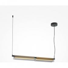 В серию Flat вошли светильники с акцентными плафонами-пластинами, изготовленными из высококачественного тонированного стекла. Оригинальное исполнение в виде плоскости вписывается в геометрию квартиры, что отражено и в названии (в англ. второе значение Flat – квартира, апартаменты). Универсальная форма дополняет дизайнерское решение. Строгое минималистичное оформление делает Flat оптимальным решением для современных интерьеров. Правильная геометрическая форма плафонов подчеркивает прямые линии мебели, светильники будут гармонировать со всеми деталями обстановки. Они сочетают в себе изящество и функциональность. Тонированное стекло плафонов окрашивается по специальной технологии в момент производства – благодаря этому оно приобретает идеально ровный цвет по всей поверхности и сохраняет безупречную прозрачность. В серию Flat вошли светильники с акцентными плафонами-пластинами, изготовленными из высококачественного тонированного стекла. Оригинальное исполнение в виде плоскости вписывается в геометрию квартиры, что отражено и в названии (в англ. второе значение Flat – квартира, апартаменты). Универсальная форма дополняет дизайнерское решение. Строгое минималистичное оформление делает Flat оптимальным решением для современных интерьеров. Правильная геометрическая форма плафонов подчеркивает прямые линии мебели, светильники будут гармонировать со всеми деталями обстановки. Они сочетают в себе изящество и функциональность. Тонированное стекло плафонов окрашивается по специальной технологии в момент производства – благодаря этому оно приобретает идеально ровный цвет по всей поверхности и сохраняет безупречную прозрачность.