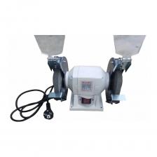 Точильно-шлифовальный станок REALREZ RBG-150 предназначен для заточки инструментов, лезвий, выравнивания и зачистки поверхностей из металла и древесины. Асинхронный электродвигатель поддерживает постоянное число оборотов. Опоры из стали с возможностью изменения расстояния обеспечивают надежное ведение заготовки и повышают качество заточки. Точильные круги закрыты специальными кожухами, которые изготовлены из прочной стали. Элементы обеспечивают защиту оператора от стружки и абразивной пыли. Прозрачные экраны из полимерного материала можно поворачивать и изменять положение. Клавиша пуска имеет силиконовый колпачок, который защищает от попадания воды. Балансировка ротора исключает возникновение вибрации и биение точильных кругов на рабочих оборотах. Это обеспечивает качественную обработку любых поверхностей. Точильно- шлифовальный станок REALREZ RBG-150 имеет компактный размер. Благодаря этому инструмент оптимален для использования в условиях ограниченного пространства. В корпусе предусмотрено четыре отверстия, посредством которых модель можно фиксировать на поверхности верстака. Это исключает перемещение устройства из-за стартовой вибрации. Точильно-шлифовальный станок REALREZ RBG-150 предназначен для заточки инструментов, лезвий, выравнивания и зачистки поверхностей из металла и древесины. Асинхронный электродвигатель поддерживает постоянное число оборотов. Опоры из стали с возможностью изменения расстояния обеспечивают надежное ведение заготовки и повышают качество заточки. Точильные круги закрыты специальными кожухами, которые изготовлены из прочной стали. Элементы обеспечивают защиту оператора от стружки и абразивной пыли. Прозрачные экраны из полимерного материала можно поворачивать и изменять положение. Клавиша пуска имеет силиконовый колпачок, который защищает от попадания воды. Балансировка ротора исключает возникновение вибрации и биение точильных кругов на рабочих оборотах. Это обеспечивает качественную обработку любых поверхностей. Точильно- шлифовальный станок REALREZ RBG-150 имеет компактный размер. Благодаря этому инструмент оптимален для использования в условиях ограниченного пространства. В корпусе предусмотрено четыре отверстия, посредством которых модель можно фиксировать на поверхности верстака. Это исключает перемещение устройства из-за стартовой вибрации.