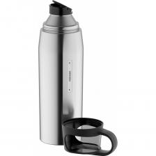 NADOBA Термос, металлик, 0,7 л серия STELA 735210 имеет двойные стенки с вакуумной изоляцией, используется для сохранения температуры напитков в течение длительного времени: горячих - до 14 часов, холодных - до 24 часов.Корпус термоса выполнен из высококачественной нержавеющей стали с матовым декоративным покрытием, а термоизоляционная колба - из высококачественной нержавеющей стали 18/10.Герметичная резьбовая пробка с силиконовым уплотнителем полностью защищает от протекания. Клапан для наливания легко открывается и фиксируется в открытом положении, в комплекте имеются удобная чашка из пищевого пластика. Термофляга оснащена ручкой для комфортного открывания и ношения.Гарантия на продукцию серии STELA составляет 5 лет. NADOBA Термос, металлик, 0,7 л серия STELA 735210 имеет двойные стенки с вакуумной изоляцией, используется для сохранения температуры напитков в течение длительного времени: горячих - до 14 часов, холодных - до 24 часов.Корпус термоса выполнен из высококачественной нержавеющей стали с матовым декоративным покрытием, а термоизоляционная колба - из высококачественной нержавеющей стали 18/10.Герметичная резьбовая пробка с силиконовым уплотнителем полностью защищает от протекания. Клапан для наливания легко открывается и фиксируется в открытом положении, в комплекте имеются удобная чашка из пищевого пластика. Термофляга оснащена ручкой для комфортного открывания и ношения.Гарантия на продукцию серии STELA составляет 5 лет.