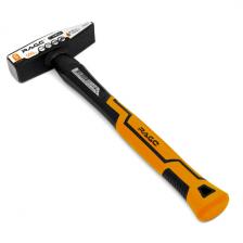 Молоток слесарный Rage by Vira 0,5кг фиберглассовая рукоять 903005 Молоток слесарный Rage by Vira 0,5кг фиберглассовая рукоять 903005