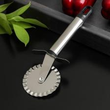 Нож для пиццы и теста Доляна «Помощник», 18 см, ребристый, черный Нож для пиццы и теста Доляна «Помощник», 18 см, ребристый, черный