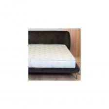 Матрас Healson Roll ecofoam 4 80x200 см 10386_80_200 доставляется в рулоне. Свернутое состояние позволяет сэкономить на расходах при транспортировке, а также удобно перевозить изделие. Матрас с ортопедическим эффектом, благодаря небольшой высоте, экономит пространство, но при этом обеспечивает необходимую среднюю жесткость спальному месту. Наполнителем матраса выступает моноблок интеллектуальной пены Balance foam высотой 3 см. Материал передает ортопедическому матрасу не только удобную среднюю мягкость, но обеспечивает деликатную поддержку тела. Дело в том, что наполнитель обладает ортопедическим эффектом. С помощью собственной упругости и плотности он подстраивается под индивидуальные особенности конкретной фигуры, обеспечивая комфорт. Покрытие модели шьется из прочного белого жаккарда. Ткань имеет деликатный премиальный рисунок. Все изделие получило синюю окантовку по периметру. Матрас Healson Roll ecofoam 4 80x200 см 10386_80_200 доставляется в рулоне. Свернутое состояние позволяет сэкономить на расходах при транспортировке, а также удобно перевозить изделие. Матрас с ортопедическим эффектом, благодаря небольшой высоте, экономит пространство, но при этом обеспечивает необходимую среднюю жесткость спальному месту. Наполнителем матраса выступает моноблок интеллектуальной пены Balance foam высотой 3 см. Материал передает ортопедическому матрасу не только удобную среднюю мягкость, но обеспечивает деликатную поддержку тела. Дело в том, что наполнитель обладает ортопедическим эффектом. С помощью собственной упругости и плотности он подстраивается под индивидуальные особенности конкретной фигуры, обеспечивая комфорт. Покрытие модели шьется из прочного белого жаккарда. Ткань имеет деликатный премиальный рисунок. Все изделие получило синюю окантовку по периметру.