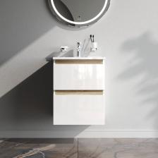 Напольная тумба бренда AM.PM коллекции X-Joy отличается эстетичным сочетанием цветов и фактур от дизайн-агентства Danelon Meroni: белые глянцевые фасады дополнены отделкой под светлое дерево. Функциональный органайзер в первом ящике позволит хранить необходимые косметические средства под рукой и в полном порядке. Внутреннее покрытие каждого ящика выполнено в современном цвете "антрацит" и имеет противоскользящее покрытие. Экологически чистые и удивительно долговечные полиакриловые эмали – специальная технология покраски в 7 слоев превосходит технологию нанесения автоэмали у ведущих немецких марок и обеспечивает насыщенный цвет в течение всего срока службы (от 10 лет). Дополните тумбу раковиной коллекции X-Joy от европейского бюро Danelon Meroni (Великобритания/Италия). Чаша раковины создана с увеличенным объемом и элегантным бортиком по контуру. Раковина выполнена из белоснежного сантехнического фарфора. Функционал хранения бытовой химии в тумбе с раковиной обеспечивает организованное и безопасное размещение моющих средств, что способствует поддержанию порядка и упрощает доступ к необходимым материалам в процессе уборки. Оптимизация хранения вещей внутри ящиков. Грамотно расположенные скрытые коммуникации внутри тумбы. Устойчивая конструкция благодаря надежным ножкам. Бортик по контуру раковины и база под смеситель в виде острова предотвращают пролив воды за мебель. Материал раковины препятствует накоплению грязи и бактерий, что облегчает чистку и поддержание гигиены. Напольная тумба бренда AM.PM коллекции X-Joy отличается эстетичным сочетанием цветов и фактур от дизайн-агентства Danelon Meroni: белые глянцевые фасады дополнены отделкой под светлое дерево. Функциональный органайзер в первом ящике позволит хранить необходимые косметические средства под рукой и в полном порядке. Внутреннее покрытие каждого ящика выполнено в современном цвете "антрацит" и имеет противоскользящее покрытие. Экологически чистые и удивительно долговечные полиакриловые эмали – специальная технология покраски в 7 слоев превосходит технологию нанесения автоэмали у ведущих немецких марок и обеспечивает насыщенный цвет в течение всего срока службы (от 10 лет). Дополните тумбу раковиной коллекции X-Joy от европейского бюро Danelon Meroni (Великобритания/Италия). Чаша раковины создана с увеличенным объемом и элегантным бортиком по контуру. Раковина выполнена из белоснежного сантехнического фарфора. Функционал хранения бытовой химии в тумбе с раковиной обеспечивает организованное и безопасное размещение моющих средств, что способствует поддержанию порядка и упрощает доступ к необходимым материалам в процессе уборки. Оптимизация хранения вещей внутри ящиков. Грамотно расположенные скрытые коммуникации внутри тумбы. Устойчивая конструкция благодаря надежным ножкам. Бортик по контуру раковины и база под смеситель в виде острова предотвращают пролив воды за мебель. Материал раковины препятствует накоплению грязи и бактерий, что облегчает чистку и поддержание гигиены.