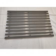 Грязезащитная придверная решетка ООО ПК ЦентрВход Эксперт ворс, размером 900x600 мм служит для удаления грязи и влаги с обуви людей. Применяется для установки в тамбуре или вестибюле зданий. Состоит из ворсовых вставок на алюминиевых профилях, которые стянуты тросом из нержавеющей стали в группу, образующую единую систему грязезащитной решетки. Решетка работоспособна с температурой от +5 до +55 градусов Цельсия. При минусовой температуре влажный ворс замерзает и утрачивает свои чистящие свойства. Решетку можно укладывать как на гладкий пол, так и в специальный приямок. Грязезащитная придверная решетка ООО ПК ЦентрВход Эксперт ворс, размером 900x600 мм служит для удаления грязи и влаги с обуви людей. Применяется для установки в тамбуре или вестибюле зданий. Состоит из ворсовых вставок на алюминиевых профилях, которые стянуты тросом из нержавеющей стали в группу, образующую единую систему грязезащитной решетки. Решетка работоспособна с температурой от +5 до +55 градусов Цельсия. При минусовой температуре влажный ворс замерзает и утрачивает свои чистящие свойства. Решетку можно укладывать как на гладкий пол, так и в специальный приямок.