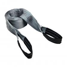 Трос буксировочный HITCH REGULAR петля-петля — практичное и надежное средство для буксировки автомобилей, обеспечивающее безопасность и удобство использования.Особенности и преимущества:Прочная конструкция: трос изготовлен из высокопрочного синтетического материала, устойчивого к истиранию и растяжению.Петли усиленного типа: на концах троса расположены надежные петли, которые обеспечивают удобное и безопасное крепление к транспортным средствам.Универсальность: подходит для буксировки легковых автомобилей, внедорожников и другой техники, в зависимости от выбранной вами максимальной нагрузки.Компактность: легко складывается, занимая минимум места в багажнике.Устойчивость к нагрузкам: выдерживает значительные нагрузки, обеспечивая надежность даже в сложных условиях.Производятся по технологии TERMO — TEX: Она заключает в себе два обязательных этапа — термофиксацию материала и его растягивание. Ленту окрашивают и разравнивают при высокотемпературном режиме. Достигаются точные показатели допустимого растяжения. Благодаря этому, буксировочные тросы HITCH REGULAR обладают уникально низким процентом удлинения при максимальной нагрузке (менее 6%)Водоотталкивающая пропитка: защищает трос от негативных воздействий влаги, перепадов температур и ультрафиолета. Усиленные петли повышают срок эксплуатацииАвтоматизированные линии: кроя и сшивки ленты исключают брак на 99%. Трос буксировочный HITCH REGULAR петля-петля — практичное и надежное средство для буксировки автомобилей, обеспечивающее безопасность и удобство использования.Особенности и преимущества:Прочная конструкция: трос изготовлен из высокопрочного синтетического материала, устойчивого к истиранию и растяжению.Петли усиленного типа: на концах троса расположены надежные петли, которые обеспечивают удобное и безопасное крепление к транспортным средствам.Универсальность: подходит для буксировки легковых автомобилей, внедорожников и другой техники, в зависимости от выбранной вами максимальной нагрузки.Компактность: легко складывается, занимая минимум места в багажнике.Устойчивость к нагрузкам: выдерживает значительные нагрузки, обеспечивая надежность даже в сложных условиях.Производятся по технологии TERMO — TEX: Она заключает в себе два обязательных этапа — термофиксацию материала и его растягивание. Ленту окрашивают и разравнивают при высокотемпературном режиме. Достигаются точные показатели допустимого растяжения. Благодаря этому, буксировочные тросы HITCH REGULAR обладают уникально низким процентом удлинения при максимальной нагрузке (менее 6%)Водоотталкивающая пропитка: защищает трос от негативных воздействий влаги, перепадов температур и ультрафиолета. Усиленные петли повышают срок эксплуатацииАвтоматизированные линии: кроя и сшивки ленты исключают брак на 99%.