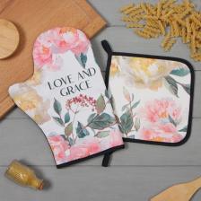 Набор кухонный «Этель» Love and Grace: варежка-прихватка 20x28 см, прихватка 19x19 см,100% хлопок Набор кухонный «Этель» Love and Grace: варежка-прихватка 20x28 см, прихватка 19x19 см,100% хлопок
