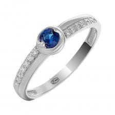Серебряное кольцо с сапфиром и фианитами Серебряное кольцо с сапфиром и фианитами
