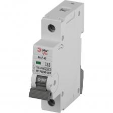 Автоматический выключатель ЭРА PRO VA63-1P63C4.5 ВА47-63 1P 63А кривая C 4,5кА Б0059413 предназначен для применения в электрических цепях напряжением до 400 В переменного тока частоты 50 Гц, их защиты при перегрузках и коротких замыканиях, проведения тока в нормальном режиме и не частых оперативных включений и отключений указанных цепей. Автоматический выключатель ЭРА PRO VA63-1P63C4.5 ВА47-63 1P 63А кривая C 4,5кА Б0059413 предназначен для применения в электрических цепях напряжением до 400 В переменного тока частоты 50 Гц, их защиты при перегрузках и коротких замыканиях, проведения тока в нормальном режиме и не частых оперативных включений и отключений указанных цепей.