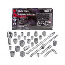 Профессиональный набор FORSAGE включает 26 предметов, необходимых для работы с крепежными элементами различных размеров. В комплект входят торцевые головки, трещотка, удлинители, адаптеры и воротки, что делает его универсальным решением для автослесарей, механиков и мастеров по ремонту.Инструменты изготовлены из высококачественной стали, обеспечивающей прочность, износостойкость и длительный срок службы. Набор подходит для работы с головками 3/4" и 1", что позволяет охватить широкий спектр задач.ПреимуществаШирокая комплектация Включает 26 предметов: головки, трещотка, удлинители, адаптеры, воротки — всё необходимое для работы.Разнообразие размеров Торцевые головки 3/4" (от 17 до 50 мм) и 1" (55, 60, 65 мм) — охватывают широкий диапазон крепежа.Прочная сталь Изготовлены из высококачественного материала — устойчивы к нагрузкам и коррозии.Удобство в работе Лёгкий вес и эргономичная форма инструментов повышают комфорт и точность при использовании.Доступ к труднодоступным местам Адаптер и удлинитель позволяют работать в ограниченном пространстве.Надёжность и точность Инструменты обеспечивают стабильную работу с крепежом — особенно важны для профессионалов.Прочный кейс Удобен для хранения и транспортировки — всё под рукой и в порядке. Профессиональный набор FORSAGE включает 26 предметов, необходимых для работы с крепежными элементами различных размеров. В комплект входят торцевые головки, трещотка, удлинители, адаптеры и воротки, что делает его универсальным решением для автослесарей, механиков и мастеров по ремонту.Инструменты изготовлены из высококачественной стали, обеспечивающей прочность, износостойкость и длительный срок службы. Набор подходит для работы с головками 3/4" и 1", что позволяет охватить широкий спектр задач.ПреимуществаШирокая комплектация Включает 26 предметов: головки, трещотка, удлинители, адаптеры, воротки — всё необходимое для работы.Разнообразие размеров Торцевые головки 3/4" (от 17 до 50 мм) и 1" (55, 60, 65 мм) — охватывают широкий диапазон крепежа.Прочная сталь Изготовлены из высококачественного материала — устойчивы к нагрузкам и коррозии.Удобство в работе Лёгкий вес и эргономичная форма инструментов повышают комфорт и точность при использовании.Доступ к труднодоступным местам Адаптер и удлинитель позволяют работать в ограниченном пространстве.Надёжность и точность Инструменты обеспечивают стабильную работу с крепежом — особенно важны для профессионалов.Прочный кейс Удобен для хранения и транспортировки — всё под рукой и в порядке.