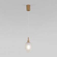 Pineapple представляет собой серию подвесных светильников. Стеклянный плафон округлой формы вдохновлен природными мотивами, а его фактура повторяет рельеф тропического фрукта. Декоративная коллекция станет гармоничным решением для дополнительного или акцентного освещения. Модели регулируются по высоте от 340 мм до 1540 мм, что позволяет размещать их в помещениях с разным уровнем потолка.Источником света служат сменные лампы с цоколем Е14 и мощностью до 40 Вт.Матовая поверхность плафона создает мягкое рассеивание света.Модели выполнены в белом, янтарном и дымчатом цвете, сочетая которые, можно создавать оригинальные световые инсталляции.Коллекция представлена подвесными светильниками с одной лампой и готовой композицией из 13 плафонов. Pineapple представляет собой серию подвесных светильников. Стеклянный плафон округлой формы вдохновлен природными мотивами, а его фактура повторяет рельеф тропического фрукта. Декоративная коллекция станет гармоничным решением для дополнительного или акцентного освещения. Модели регулируются по высоте от 340 мм до 1540 мм, что позволяет размещать их в помещениях с разным уровнем потолка.Источником света служат сменные лампы с цоколем Е14 и мощностью до 40 Вт.Матовая поверхность плафона создает мягкое рассеивание света.Модели выполнены в белом, янтарном и дымчатом цвете, сочетая которые, можно создавать оригинальные световые инсталляции.Коллекция представлена подвесными светильниками с одной лампой и готовой композицией из 13 плафонов.