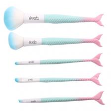 SODA BRUSH SET #mermaidtails НАБОР КИСТЕЙ ДЛЯ МАКИЯЖА 5 ШТ. SODA BRUSH SET #mermaidtails НАБОР КИСТЕЙ ДЛЯ МАКИЯЖА 5 ШТ.