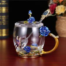 Стеклянная чашка с розой Стеклянная чашка с розой