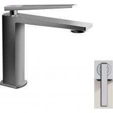 Смеситель для раковины из серии ELEGANT — это образец чистой элегантности. Необычная игра форм и тонкие грани искусно завершают образ вашей ванной комнаты. Комфортная высота смесителя обеспечивает удобство и приятные ощущения во время ежедневных гигиенических процедур. Плавно работающий керамический картридж и излив с аэратором всегда обеспечат оптимальный поток воды для получения четкой струи воды. Фабрика MILLEAU использует передовые технологии и высококачественные материалы для производства смесителей и душевых систем, обеспечивая высокое качество, долгий срок службы и безопасность продукции. Изделия фабрики имеют антикоррозионное гальваническое покрытие, устойчивое к износу и сохраняющее яркость цвета. Аэратор и керамические картриджи в комплекте способствуют снижению расхода воды, защите от брызг, шумоподавлению и плавному регулированию температуры и напора струи. Смеситель для раковины из серии ELEGANT — это образец чистой элегантности. Необычная игра форм и тонкие грани искусно завершают образ вашей ванной комнаты. Комфортная высота смесителя обеспечивает удобство и приятные ощущения во время ежедневных гигиенических процедур. Плавно работающий керамический картридж и излив с аэратором всегда обеспечат оптимальный поток воды для получения четкой струи воды. Фабрика MILLEAU использует передовые технологии и высококачественные материалы для производства смесителей и душевых систем, обеспечивая высокое качество, долгий срок службы и безопасность продукции. Изделия фабрики имеют антикоррозионное гальваническое покрытие, устойчивое к износу и сохраняющее яркость цвета. Аэратор и керамические картриджи в комплекте способствуют снижению расхода воды, защите от брызг, шумоподавлению и плавному регулированию температуры и напора струи.