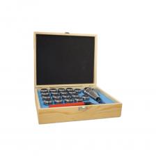 Патрон 7:24 BT40 с комплектом 18 цанг. Стандарт ER - оснастка предназначена для закрепления инструмента с цилиндрическим хвостовиком. Закрепление происходит путем зажима, зажим осуществляется с помощью цанг. Диапазон зажима 3-20 мм. Более точный способ зажима, чем у сверлильного патрона. Назначение: надежный зажим инструментов с цилиндрическим хвостовиком в станке. Область применения: универсальная область применения, широко применяется в области металлообработки. В основном для выполнения токарных и фрезерных операций на различных станках, включая токарные, фрезерные и станки с числовым программным управлением (ЧПУ). Патрон 7:24 BT40 с комплектом 18 цанг. Стандарт ER - оснастка предназначена для закрепления инструмента с цилиндрическим хвостовиком. Закрепление происходит путем зажима, зажим осуществляется с помощью цанг. Диапазон зажима 3-20 мм. Более точный способ зажима, чем у сверлильного патрона. Назначение: надежный зажим инструментов с цилиндрическим хвостовиком в станке. Область применения: универсальная область применения, широко применяется в области металлообработки. В основном для выполнения токарных и фрезерных операций на различных станках, включая токарные, фрезерные и станки с числовым программным управлением (ЧПУ).