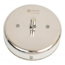 Алмазная коронка MKSS с центрирующим сверлом предназначена для аккуратного выполнения отверстий в материалах, таких как керамика, кафель и стекло. Ее рабочая часть покрыта алмазами, что гарантирует высокую эффективность и отличное качество реза. Коронка с цилиндрическим хвостовиком совместима с быстрозажимными и ключевыми патронами электроинструментов. Для охлаждения и удаления шлама во время работы необходимо использовать воду, это также поможет избежать перегрева инструмента. Важно отказаться от ударного режима и внимательно контролировать скорость вращения, чтобы обеспечить оптимальные условия для сверления. Поставляется с шестигранным ключом и центрирующим сверлом. Внимание, изображение товара может отличаться от реального! Верные параметры указаны в технических характеристиках товара. Алмазная коронка MKSS с центрирующим сверлом предназначена для аккуратного выполнения отверстий в материалах, таких как керамика, кафель и стекло. Ее рабочая часть покрыта алмазами, что гарантирует высокую эффективность и отличное качество реза. Коронка с цилиндрическим хвостовиком совместима с быстрозажимными и ключевыми патронами электроинструментов. Для охлаждения и удаления шлама во время работы необходимо использовать воду, это также поможет избежать перегрева инструмента. Важно отказаться от ударного режима и внимательно контролировать скорость вращения, чтобы обеспечить оптимальные условия для сверления. Поставляется с шестигранным ключом и центрирующим сверлом. Внимание, изображение товара может отличаться от реального! Верные параметры указаны в технических характеристиках товара.