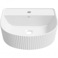 Раковины Wellsee производятся по технологии шликерного литья с использованием натуральной глины и кварца и последующим обжигом заготовки при температуре 1250°С, что исключает образование пузырьков, пустот или трещин в готовом изделии, а также гарантирует соблюдение заданных размеров чаши. В результате формируется плотная структура, которая придает умывальнику дополнительную прочность даже в наиболее уязвимых местах. Благодаря инновационному материалу RefCeram® стало возможным создавать поистине изысканные изделия с мягкими силуэтными изгибами и четкими линиями. Невероятные филигранные формы раковины в два раза легче привычной керамики, но прочнее и долговечнее на 30%. Сохраняя внешнюю утонченность и хрупкость, умывальник имеет высокую износостойкость и долговечность. RefCeram® изменила вектор сантехники, обращая её исключительную утилитарность в выразительный предмет дизайна ванной комнаты. Диаметр сливного отверстия раковины - 45 мм, что является стандартом для стран Центральной и Восточной Европы и позволит с легкостью подключить умывальник к сливной арматуре с высокой пропускной способностью. Полезным дополнением к раковине станут идеально подобранные по эргономике и пропорциям смесители Wellsee, дизайнерские сифоны, надежные донные клапана и угловые вентили Drainage System. Четко отлаженная система отгрузки позволяет каждому покупателю получить сантехнику в отличном состоянии со всеми гарантийными документами на покупку. Раковины Wellsee производятся по технологии шликерного литья с использованием натуральной глины и кварца и последующим обжигом заготовки при температуре 1250°С, что исключает образование пузырьков, пустот или трещин в готовом изделии, а также гарантирует соблюдение заданных размеров чаши. В результате формируется плотная структура, которая придает умывальнику дополнительную прочность даже в наиболее уязвимых местах. Благодаря инновационному материалу RefCeram® стало возможным создавать поистине изысканные изделия с мягкими силуэтными изгибами и четкими линиями. Невероятные филигранные формы раковины в два раза легче привычной керамики, но прочнее и долговечнее на 30%. Сохраняя внешнюю утонченность и хрупкость, умывальник имеет высокую износостойкость и долговечность. RefCeram® изменила вектор сантехники, обращая её исключительную утилитарность в выразительный предмет дизайна ванной комнаты. Диаметр сливного отверстия раковины - 45 мм, что является стандартом для стран Центральной и Восточной Европы и позволит с легкостью подключить умывальник к сливной арматуре с высокой пропускной способностью. Полезным дополнением к раковине станут идеально подобранные по эргономике и пропорциям смесители Wellsee, дизайнерские сифоны, надежные донные клапана и угловые вентили Drainage System. Четко отлаженная система отгрузки позволяет каждому покупателю получить сантехнику в отличном состоянии со всеми гарантийными документами на покупку.