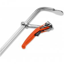 Струбцина - это эффективный инструмент с оптимизированной формой профиля. Благодаря этому достигается большой запас сил и равномерное распределение зажимного усилия. Инструмент работает быстрее в пять раз по сравнению с обычными струбцинами. Надежный стопорный механизм обеспечивает устойчивость к вибрации, а износостойкий эксцентрик - долгий срок службы. Струбцина - это эффективный инструмент с оптимизированной формой профиля. Благодаря этому достигается большой запас сил и равномерное распределение зажимного усилия. Инструмент работает быстрее в пять раз по сравнению с обычными струбцинами. Надежный стопорный механизм обеспечивает устойчивость к вибрации, а износостойкий эксцентрик - долгий срок службы.