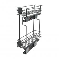 Бутылочница VK-05-150DR-VG от Lemax prof - это современная 2-х ярусная корзина правостороннего крепления на базе направляющих скрытого монтажа. Предназначена для установки в корпус 150 мм. В направляющие интегрированы системы синхронизации и амортизации, которые обеспечивают направляющим мягкий стабильный ход и плавное закрывание. Независимая конструкция фасадного крепления максимально упощает установку фасада и позволяет отрегулировать его положение в 3-х плоскостях. Еще одним преимуществом такой конструкции является отсутствие на лицевой стороне изделия сварных элементов, что позволяет установить корзину без фасада (например, в распашной шкаф). Корзина исполнена в круглом стальном прутке и покрыта полимерно-порошковой краской повышенной атмосферной стойкости, которая надежно предохраняет металл от коррозии. Стойкость в нейтральном соляном тумане сотавляет 72 ч! Кроме того, такое покрытие является тактильно приятным и эстетично выглядит, придавая изделию элегантный полуматовый блеск. Изделие рассчитано на нагрузку до 15 кг. Бутылочница VK-05-150DR-VG от Lemax prof - это современная 2-х ярусная корзина правостороннего крепления на базе направляющих скрытого монтажа. Предназначена для установки в корпус 150 мм. В направляющие интегрированы системы синхронизации и амортизации, которые обеспечивают направляющим мягкий стабильный ход и плавное закрывание. Независимая конструкция фасадного крепления максимально упощает установку фасада и позволяет отрегулировать его положение в 3-х плоскостях. Еще одним преимуществом такой конструкции является отсутствие на лицевой стороне изделия сварных элементов, что позволяет установить корзину без фасада (например, в распашной шкаф). Корзина исполнена в круглом стальном прутке и покрыта полимерно-порошковой краской повышенной атмосферной стойкости, которая надежно предохраняет металл от коррозии. Стойкость в нейтральном соляном тумане сотавляет 72 ч! Кроме того, такое покрытие является тактильно приятным и эстетично выглядит, придавая изделию элегантный полуматовый блеск. Изделие рассчитано на нагрузку до 15 кг.