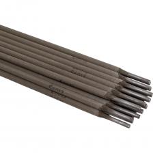 Электроды сварочные типа Е-6013 предназначены для сварки низкоуглеродистых и низколегированных сталей во всех пространственных положениях, кроме сверху вниз, на постоянном и переменном токе. Применяются в судостроительстве, строительстве, машиностроении. Обеспечивают отличную технологичность процесса сварки благодаря сверхстабильности сварочной дуги и незначительным потерям при разбрызгивании, отличаются легкостью отделения шлака. Благодаря легкости, как первого, так и повторных поджигов, электрод хорошо подходит для сварки прихваточных швов. Соответствуют ISO 2560-A: E 380 RC 1 1, ГОСТ 9467-75: Э46, аналог ESAB OK-46.00. Электроды сварочные типа Е-6013 предназначены для сварки низкоуглеродистых и низколегированных сталей во всех пространственных положениях, кроме сверху вниз, на постоянном и переменном токе. Применяются в судостроительстве, строительстве, машиностроении. Обеспечивают отличную технологичность процесса сварки благодаря сверхстабильности сварочной дуги и незначительным потерям при разбрызгивании, отличаются легкостью отделения шлака. Благодаря легкости, как первого, так и повторных поджигов, электрод хорошо подходит для сварки прихваточных швов. Соответствуют ISO 2560-A: E 380 RC 1 1, ГОСТ 9467-75: Э46, аналог ESAB OK-46.00.