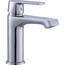 Смеситель для умывальника FASHUN выполнен в современном стиле и предназначен для установки на раковину. Он оснащен однорычажной системой управления, что обеспечивает удобство в использовании и позволяет легко регулировать поток и температуру воды. Керамический картридж диаметром 35 мм обеспечивает надежность и долговечность работы запорного механизма. Корпус смесителя изготовлен из латуни, что гарантирует долговечность и устойчивость к коррозии. Хромовое покрытие придаёт изделию стильный вид, подходящий для современных интерьеров. Смеситель оснащен аэратором, который способствует экономии воды и улучшает качество струи. Смеситель для умывальника FASHUN выполнен в современном стиле и предназначен для установки на раковину. Он оснащен однорычажной системой управления, что обеспечивает удобство в использовании и позволяет легко регулировать поток и температуру воды. Керамический картридж диаметром 35 мм обеспечивает надежность и долговечность работы запорного механизма. Корпус смесителя изготовлен из латуни, что гарантирует долговечность и устойчивость к коррозии. Хромовое покрытие придаёт изделию стильный вид, подходящий для современных интерьеров. Смеситель оснащен аэратором, который способствует экономии воды и улучшает качество струи.