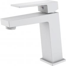 Смеситель для умывальника RUSH представляет собой современное решение для ванной комнаты, сочетающее в себе стиль и функциональность. Он выполнен в минималистичном дизайне с плоской формой и матовым белым покрытием, что делает его идеальным для современных интерьеров. Однорычажный механизм управления обеспечивает удобство в использовании, а керамический картридж гарантирует долговечность и надежность работы. Смеситель для умывальника RUSH представляет собой современное решение для ванной комнаты, сочетающее в себе стиль и функциональность. Он выполнен в минималистичном дизайне с плоской формой и матовым белым покрытием, что делает его идеальным для современных интерьеров. Однорычажный механизм управления обеспечивает удобство в использовании, а керамический картридж гарантирует долговечность и надежность работы.