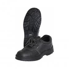 Верх обуви из кожи со специальным покрытием для защиты от ОПЗ, МВ. Важное достоинство этой обуви – двойной (комбинированный) метод крепления, при котором к химическому соединению деталей добавляется механический. Это придает дополнительную прочность соединению верха обуви и подошвы, улучшает эксплуатационные свойства и прочность крепления. Рабочая обувь клеепрошивного метода крепления универсальна в назначении для различных отраслей промышленности, а также для повседневной носки. Нитрил — синтетический каучук (резина). Характеризуется отличной устойчивостью к воздействию высоких температур (при кратковременном контакте подошвы с нагретой до +300°С поверхностью) в соответствии с ГОСТ 12.4.032-95 «Обувь специальная с кожаным верхом для защиты от действия повышенных температур», стойкостью к маслам, нефти и нефтепродуктам, кислотам и щелочам слабой концентрации, обладает высокой устойчивостью к скольжению на обледенелых поверхностях. Верх обуви из кожи со специальным покрытием для защиты от ОПЗ, МВ. Важное достоинство этой обуви – двойной (комбинированный) метод крепления, при котором к химическому соединению деталей добавляется механический. Это придает дополнительную прочность соединению верха обуви и подошвы, улучшает эксплуатационные свойства и прочность крепления. Рабочая обувь клеепрошивного метода крепления универсальна в назначении для различных отраслей промышленности, а также для повседневной носки. Нитрил — синтетический каучук (резина). Характеризуется отличной устойчивостью к воздействию высоких температур (при кратковременном контакте подошвы с нагретой до +300°С поверхностью) в соответствии с ГОСТ 12.4.032-95 «Обувь специальная с кожаным верхом для защиты от действия повышенных температур», стойкостью к маслам, нефти и нефтепродуктам, кислотам и щелочам слабой концентрации, обладает высокой устойчивостью к скольжению на обледенелых поверхностях.