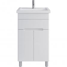 Внимание! Тумба поставляется в разобранном виде, требуется сборка. Упакована в пятислойный гофрокартон, дополнительно защищена деревянной обрешёткой.Стильная и функциональная тумба для ванной комнаты Ruvann станет идеальным дополнением к любому интерьеру и обеспечит комфорт и порядок в вашей ванной комнате.Прочный материал: Тумба изготовлена из высококачественных материалов, которые обеспечивают долгий срок службы и устойчивость к воздействию влаги.Универсальность: Тумба Ruvann прекрасно подойдет для хранения различных предметов в ванной комнате - от косметики до полотенец.Эргономичный дизайн: Тумба имеет дверцы с плавным закрыванием благодаря доводчикам. А также удобные полки и ящик, которые позволяют рационально использовать пространство и хранить вещи в порядке.Современный стиль: Дизайн тумбы выполнен в современном стиле, что позволяет ей гармонично сочетаться с любой ванной комнатой.Простая установка: Тумба легко устанавливается на полу и дополнительно крепится к стене благодаря специальным креплениям, входящим в комплект поставки.Раковина приобретается отдельно. Подойдет Como 50, Енисей 50, Фест 50, Фостер 50.Тумба для ванной комнаты Ruvann - это не только стильный и функциональный элемент интерьера, но и надежное решение для хранения вещей в вашей ванной. Внимание! Тумба поставляется в разобранном виде, требуется сборка. Упакована в пятислойный гофрокартон, дополнительно защищена деревянной обрешёткой.Стильная и функциональная тумба для ванной комнаты Ruvann станет идеальным дополнением к любому интерьеру и обеспечит комфорт и порядок в вашей ванной комнате.Прочный материал: Тумба изготовлена из высококачественных материалов, которые обеспечивают долгий срок службы и устойчивость к воздействию влаги.Универсальность: Тумба Ruvann прекрасно подойдет для хранения различных предметов в ванной комнате - от косметики до полотенец.Эргономичный дизайн: Тумба имеет дверцы с плавным закрыванием благодаря доводчикам. А также удобные полки и ящик, которые позволяют рационально использовать пространство и хранить вещи в порядке.Современный стиль: Дизайн тумбы выполнен в современном стиле, что позволяет ей гармонично сочетаться с любой ванной комнатой.Простая установка: Тумба легко устанавливается на полу и дополнительно крепится к стене благодаря специальным креплениям, входящим в комплект поставки.Раковина приобретается отдельно. Подойдет Como 50, Енисей 50, Фест 50, Фостер 50.Тумба для ванной комнаты Ruvann - это не только стильный и функциональный элемент интерьера, но и надежное решение для хранения вещей в вашей ванной.