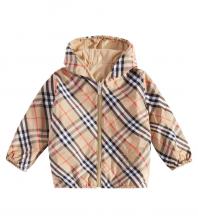 Двусторонняя техническая куртка Burberry Check Burberry Kids, цвет sand ip check Двусторонняя техническая куртка Burberry Check Burberry Kids, цвет sand ip check