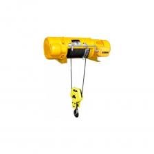 Таль электрическая канатная стационарная ТЭК OCALIFT CD1 - используется в составе малогабаритного подъемника, грузового лифта, крановой тележки мостового или козлового крана. Имеет 2 способа крепления (для стационарной установки): сверху (подвесная) и снизу (опорная), возможно, как стационарная лебедка для горизонтального перемещения грузов. Тельферы электрические могут быть использованы как в закрытом помещении, так и на открытом пространстве. Канатный тельфер CD1 может быть использовано для подъема тяжелых грузов, а также установлены на прямой или изогнутой двутавровой балке. Изделие характеризуется компактной конструкцией, незначительным весом, небольшими габаритами и удобством управления. Эта таль отличается надежностью и долговечностью, а компактные размеры и простота в установке делают таль CD1 удобной в эксплуатации и обслуживании. Корпус редуктора герметичен, что не допускает попадания пыли внутрь. Шестерни поддерживаются антифрикционными подшипниками с обеих сторон. Для обеспечения безопасности запрещается использовать, во взрывоопасных местах, где скапливается кислота и другие агрессивные газы, а также там, где поднимают и транспортируют жидкие металлы, ядовитые и горючие вещества. Исполнение: -20 до +40, невзрывобезопасный, непожаробезопасный (П1), IP44, M4, У1, ОПИ Режим работы: M4 ISO 4301 * Ограничитель грузоподъемности электронный: нет Таль электрическая канатная стационарная ТЭК OCALIFT CD1 - используется в составе малогабаритного подъемника, грузового лифта, крановой тележки мостового или козлового крана. Имеет 2 способа крепления (для стационарной установки): сверху (подвесная) и снизу (опорная), возможно, как стационарная лебедка для горизонтального перемещения грузов. Тельферы электрические могут быть использованы как в закрытом помещении, так и на открытом пространстве. Канатный тельфер CD1 может быть использовано для подъема тяжелых грузов, а также установлены на прямой или изогнутой двутавровой балке. Изделие характеризуется компактной конструкцией, незначительным весом, небольшими габаритами и удобством управления. Эта таль отличается надежностью и долговечностью, а компактные размеры и простота в установке делают таль CD1 удобной в эксплуатации и обслуживании. Корпус редуктора герметичен, что не допускает попадания пыли внутрь. Шестерни поддерживаются антифрикционными подшипниками с обеих сторон. Для обеспечения безопасности запрещается использовать, во взрывоопасных местах, где скапливается кислота и другие агрессивные газы, а также там, где поднимают и транспортируют жидкие металлы, ядовитые и горючие вещества. Исполнение: -20 до +40, невзрывобезопасный, непожаробезопасный (П1), IP44, M4, У1, ОПИ Режим работы: M4 ISO 4301 * Ограничитель грузоподъемности электронный: нет