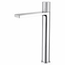 Смеситель с прогрессивным картриджем!Это самый современный способ управления смесителем. Ручка смесителя для подачи воды поворачивается только в одну сторону, включая холодную воду. Постепенно поворачивая ручку, усиливается напор и повышается температура воды. Плавное увеличение температуры оберегает от ожогов, а также позволяет экономить расход горячей воды.