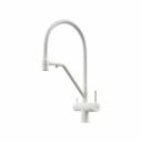 Смеситель для кухни Sancos - это стильное и функциональное решение для кухни.Он изготовлен из качественной латуни и имеет устойчивое покрытие, что обеспечивает долговечность и эстетичный внешний вид.Смеситель предназначен для установки на кухне и обеспечивает комфортное использование благодаря гибкому силиконовому изливу и возможности подключения фильтра для воды.Он легко монтируется и прост в эксплуатации.Поворотный излив: поворот на 360 градусовРежим излива: душевой и струя