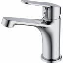 Смеситель SPLENKA - идеальное сочетание функциональности, стиля и надежности в ванной комнате. Однорычажное управление: регулируйте температуру и напор воды одним движением руки - просто, интуитивно и удобно. Продуманная конструкция: излив оптимальной высоты и формы создает плавный и комфортный поток воды, идеально подходящий для умывания и других процедур. Современное исполнение смесителя с минималистическим оформлением прекрасно впишется в любой интерьер ванной комнаты. Высокое качество: смеситель изготовлен из высококачественных материалов, устойчивых к коррозии и механическим повреждениям. Керамический картридж: обеспечивает плавное и точное регулирование воды, гарантируя бесперебойную работу на протяжении многих лет.