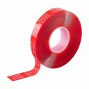 Подходит для соединения прозрачных материалов, где требуется незаметная линия соединения, например стекло, оргстекло, поликарбонат и т.д. Предназначен как для внутреннего, так и для наружного применения. Лента может быть использована при установке молдингов, обвесов, дефлекторов, стеклянных перегородок (для склейки стекол в торец), рекламных конструкций и информационных стендов. Незаменима при рукоделии и в быту (склеивание фоторамок, картин, различных предметов на кухне и в ванной комнате). Оптимальная температура нанесения от +15°С до +35°С. Температура склеиваемых поверхностей: +10°С - +15°С. Не наносить ленту при температуре ниже +10°С и влажности выше 70%. Способ установки: очистите, обезжирьте и просушите поверхность (для улучшения склеивания используйте салфетку с активатором адгезии); рекомендуется зашлифовать поверхность абразивом, чтобы убрать грязь, окись, неровности и увеличить поверхность для лучшей адгезии; нанесите ленту на одну из поверхностей, не снимая защитную пленку (лайнер); плотно прижмите ленту (проведите валиком для лучшего прилегания и удаления пузырьков воздуха); снимите лайнер и приложите склеиваемую поверхность; снова надавите на склеиваемые детали. При комнатной температуре 50% прочности достигается через 20 минут, 90% через 24 часа, 100% через 72 часа. Является аналогом монтажной двусторонней ленты 3M VHB 4910F