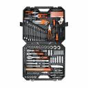 Автомобильный набор инструментов SSP 131 для ремонта и обслуживания авто, велосипеда, мотоцикла. Многофункциональный набор инструментов автомобильный включает в себя 131 предмет из высококачественной хромованадиевой стали (Cr-V), устойчивой к коррозии и образованию ржавчины. Набор бит, головок, шарниров, адаптеров, шестигранных и комбинированных ключей предназначены для монтажа и демонтажа резьбовых соединений. Строительный нож, тонкогубцы, отвертки, разводной ключ, ножницы, пассатижи и молоток будут полезны в бытовых ремонтных работах. Удлинители, включая гибкие и телескопический, для работы в труднодоступных местах. Магнитный держатель для бит используется при монтажных работах разной сложности, удерживая оснастку. Реверсивные трещотки (72 зуба, шаг 5 градусов) с кнопкой быстрого съема головки. Удобные рукоятки с резиновыми вставками снижают нагрузку на запястье. Все инструменты и оснастка аккуратно расположены в ложементах внутри ударопрочного фирменного пластикового кейса.