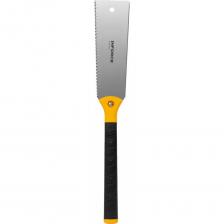 Японская ножовка Inforce 06-08-25 представляет собой профессиональный инструмент, предназначенный для работы с ветками, сучьями и дровами. Она оснащена одним режущим полотном из инструментальной углеродистой стали, что обеспечивает долговечность и надежность в эксплуатации. Длина полотна составляет 240 мм, что делает ножовку удобной для работы в труднодоступных местах. Зубья с показателем TPI 9/17 обеспечивают эффективное и быстрое пиление древесины. Рукоять выполнена из двухкомпонентного материала, что гарантирует комфортный и надежный хват. Ножовка весит всего 0.19 кг, что делает ее легкой и удобной в использовании, особенно при длительных работах. Этот инструмент идеально подходит для профессионалов, ценящих качество и эффективность.