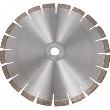 Алмазный круг DIAM ГРАНИТ PRO LINE G3 предназначен для работ на камнерезных станках с водяным охлаждением. Отличается высокой производительностью и ресурсом. Подходит для работы с гранитом, кварцем, твердым песчаником. Диск Гранит Pro Line G3 300(310)x3.0x15x60/25.4 мм Diam 030668 В скобках указан диаметр диска по выступающему (большему) сегменту. Внимание, изображение товара может отличаться от реального! Верные параметры указаны в технических характеристиках товара.