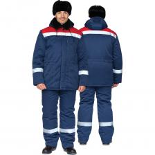 Утеплённый костюм «Пантеон 2» комплектуется удлинённой курткой и полукомбинезоном, имеет 2 класс защиты от пониженных температур и предназначен для III климатического пояса. Зимний костюм «Пантеон 2» отшит из смесовой ткани, которая обеспечивает защиту от атмосферных осадков, общепроизводственных загрязнений и истирания. Куртка: удлинённая прямого силуэта с притачной утеплённой подкладкой, с внутренней утеплённой ветрозащитной планкой с потайной застёжкой на четыре пуговицы и одну верхнюю сквозную петлю и пуговицу. Куртка регулируется по объёму кулиской с фиксаторами и наконечниками. Воротник, утеплённый синтепоном, отложной с искусственным мехом чёрного цвета, легко с помощью хлястика можно сделать воротником-стойкой. Рукава втачные, с внутренними трикотажными манжетами. Капюшон: утеплённый съёмный, пристегивается на три петли и пуговицы, регулируется по объёму с помощью кулиски с фиксаторами и наконечниками. Полукомбинезон: с притачной утеплённой подкладкой, с застёжкой на двухзамковую молнию, закрытой планкой. Бретели со стороны спинки частично с открытой эластичной лентой, застёгиваются спереди на фастекс. Регулировка объёма по линии талии с помощью кулиски с эластичной лентой. Карманы. Куртка: на левой полочке нагрудный накладной карман, нижние накладные карманы с косым входом. Внутренний карман расположен с левой стороны с застёжкой на сквозную петлю и пуговицу. Полукомбинезон: спереди боковые накладные карманы с наклонной линией входа. Сигнальные элементы: СОП 50 мм.